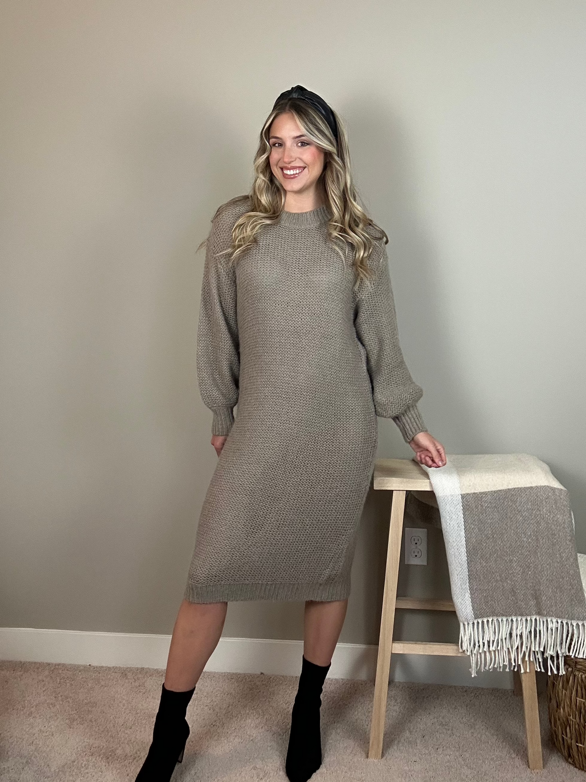 MANDY SWEATER DRESS – CĀPA Boutique