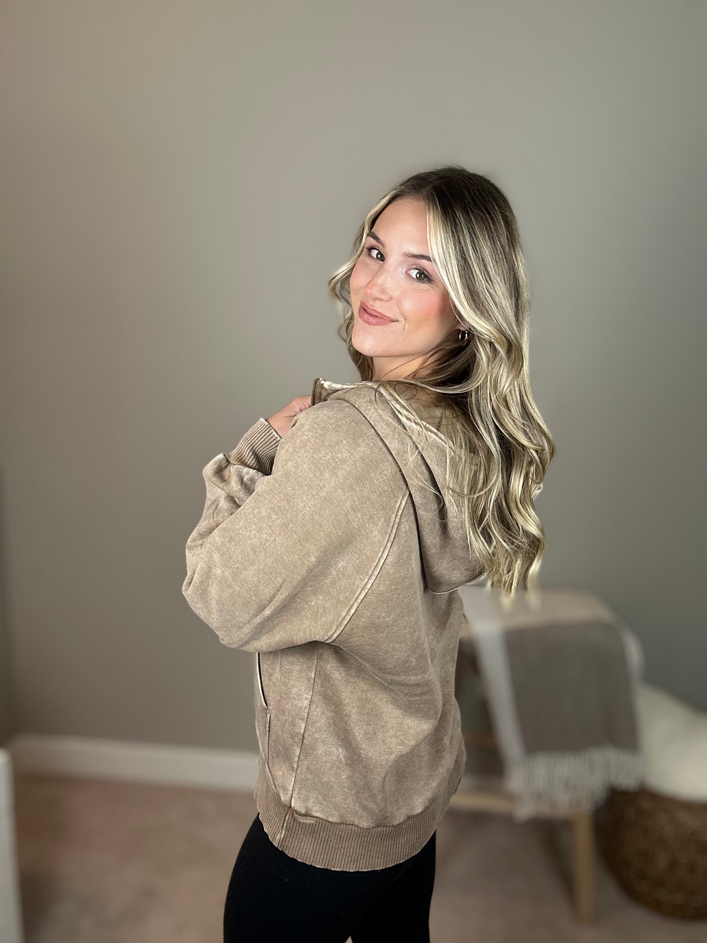 RYAN PLUSH HOODIE - DEEP CAMEL - CĀPA Boutique