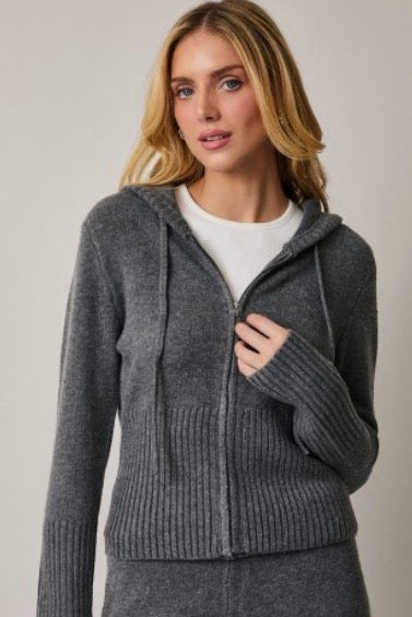 NESSA ZIP UP SWEATER HOODIE