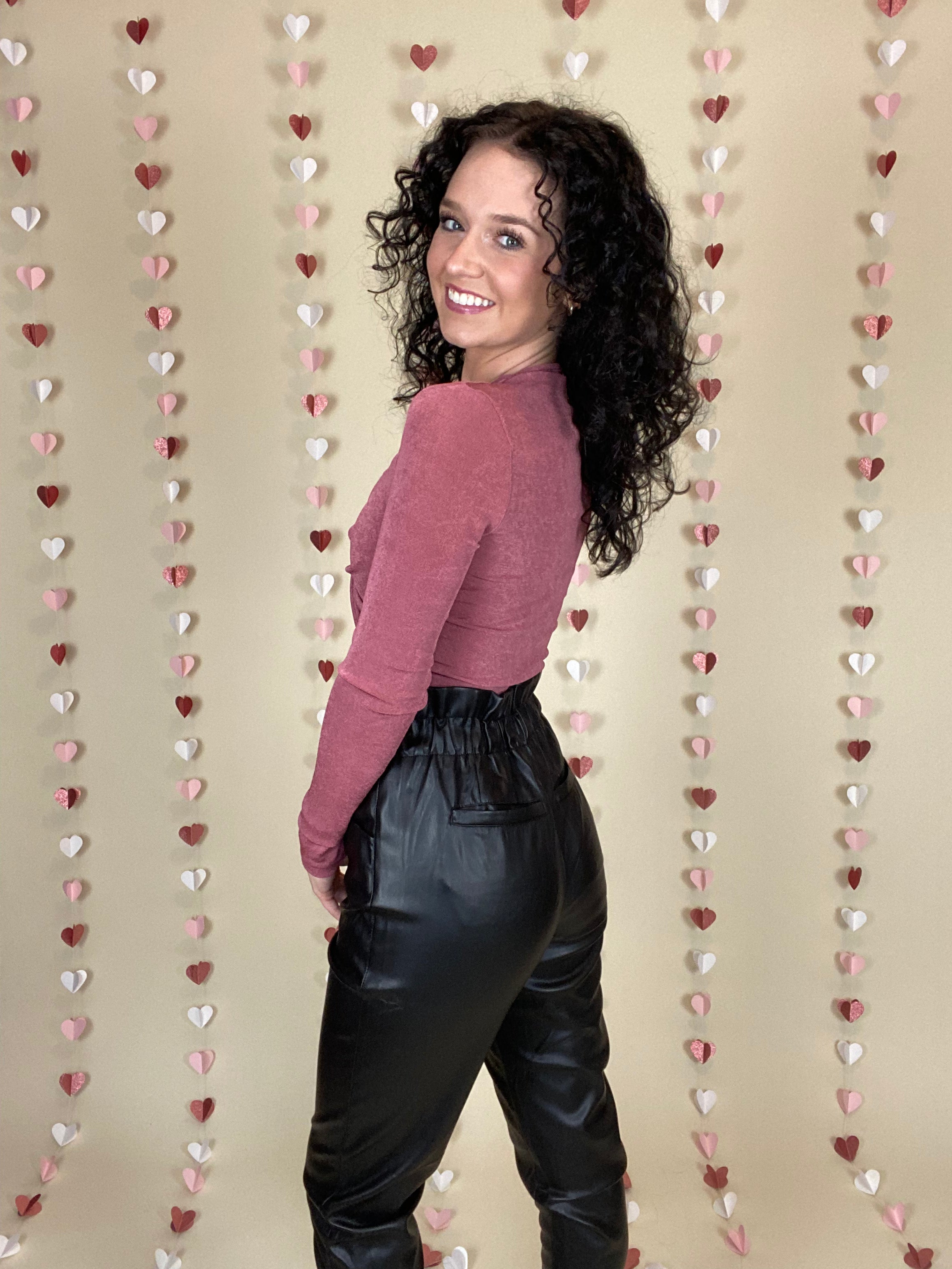 JOSIE TWIST FRONT CROP TOP